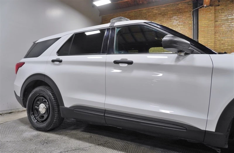 2022 Ford Explorer 6th Gen - Image 9 of 12
