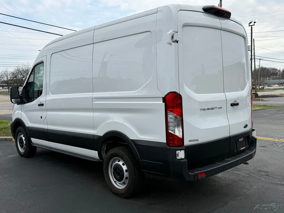 2022 Ford Transit - Image 5 of 12