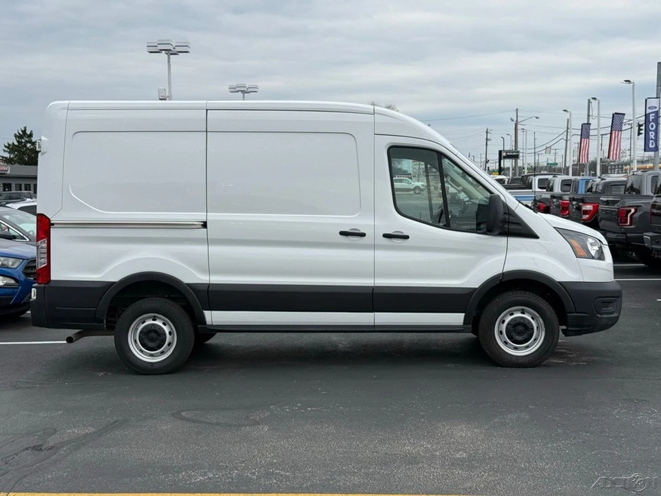 2022 Ford Transit - Image 2 of 12