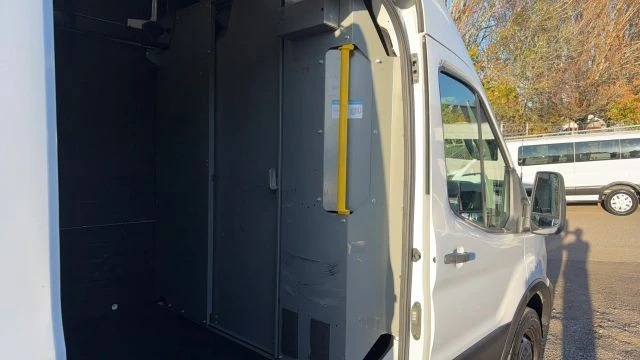 2022 Ford Transit - Image 22 of 27