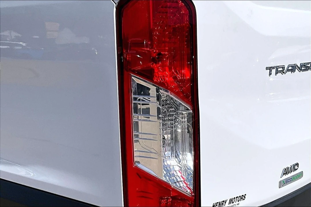2022 Ford Transit - Image 25 of 31