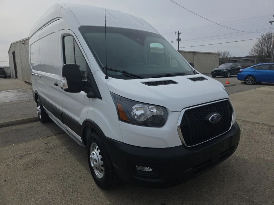 2022 Ford Transit - Image 2 of 4