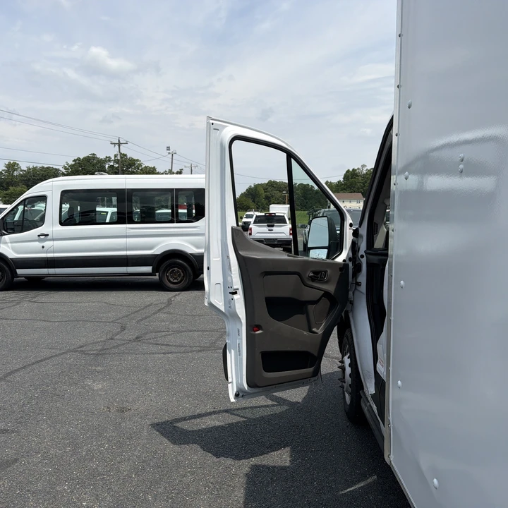 2022 Ford Transit - Image 18 of 28