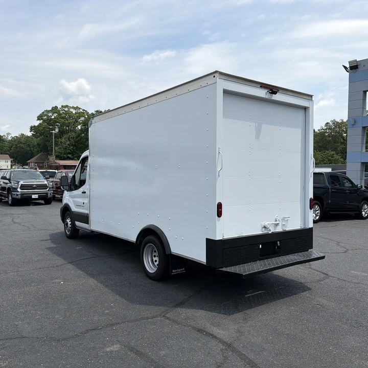 2022 Ford Transit - Image 9 of 28
