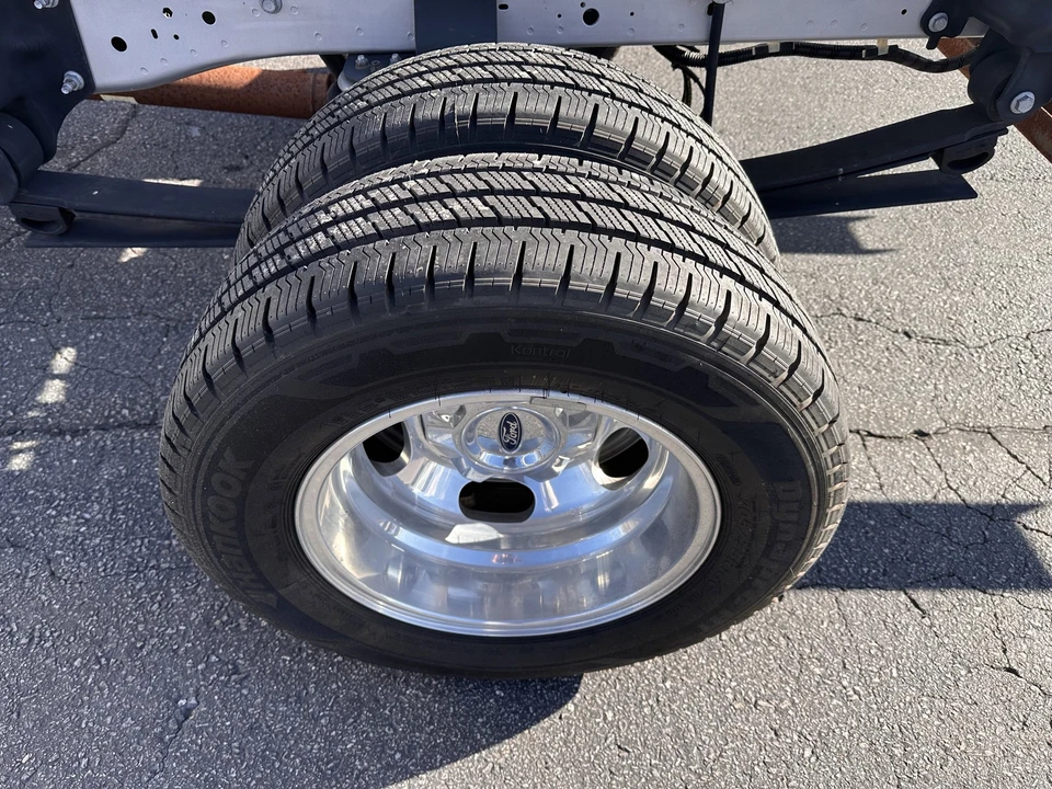 2022 Ford Transit - Image 17 of 18
