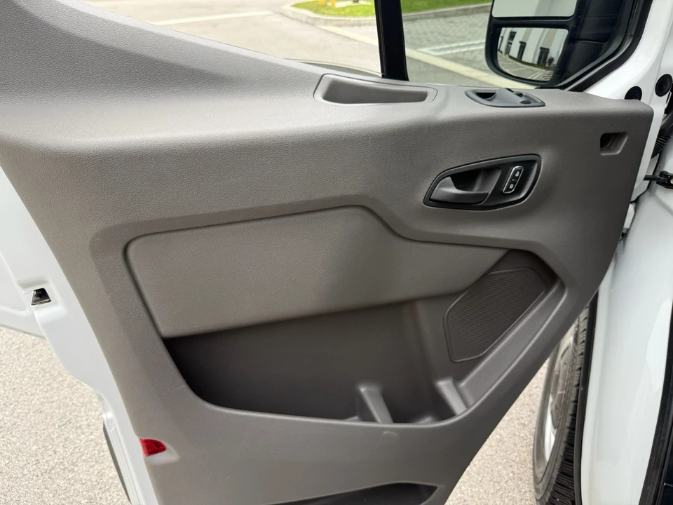 2022 Ford Transit - Image 17 of 21
