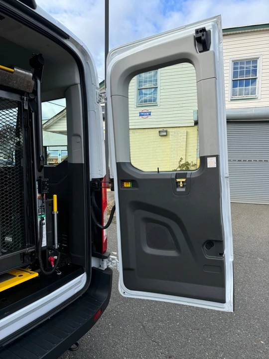 2022 Ford Transit - Image 10 of 21