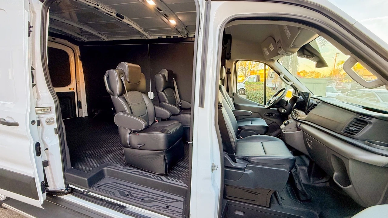 2022 Ford Transit - Image 17 of 21
