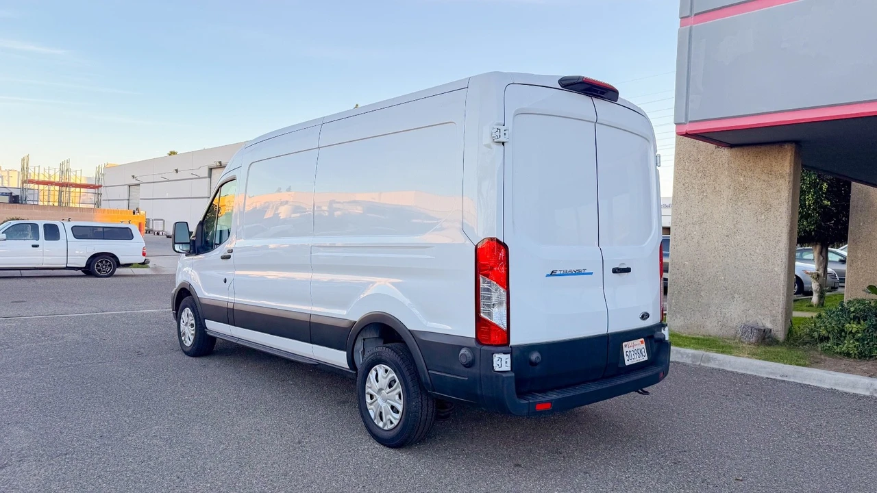 2022 Ford Transit - Image 5 of 21