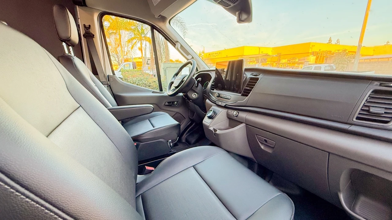 2022 Ford Transit - Image 21 of 21