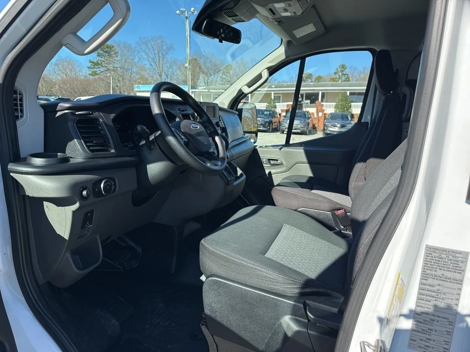 2022 Ford Transit Connect - Image 9 of 21