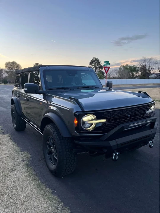 2022 Ford Bronco 6th Gen - Image 5 of 19