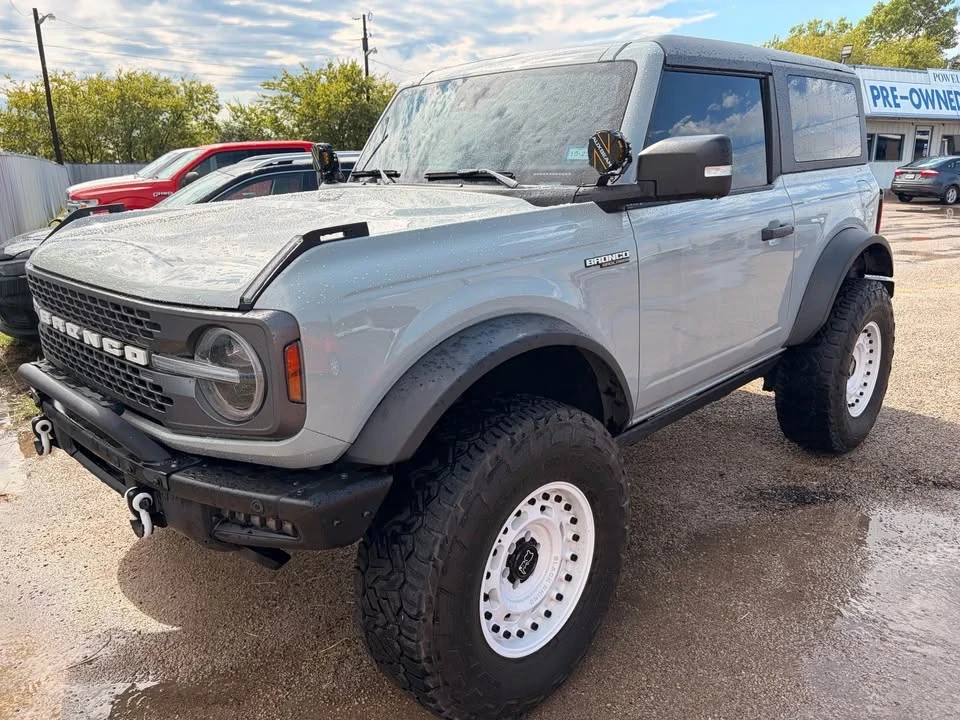 2022 Ford Bronco 6th Gen - Image 2 of 11