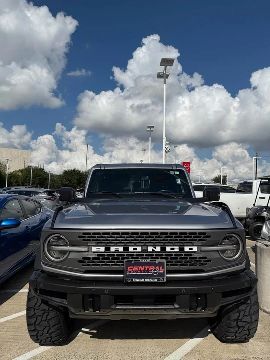 2022 Ford Bronco 6th Gen - Image 2 of 9