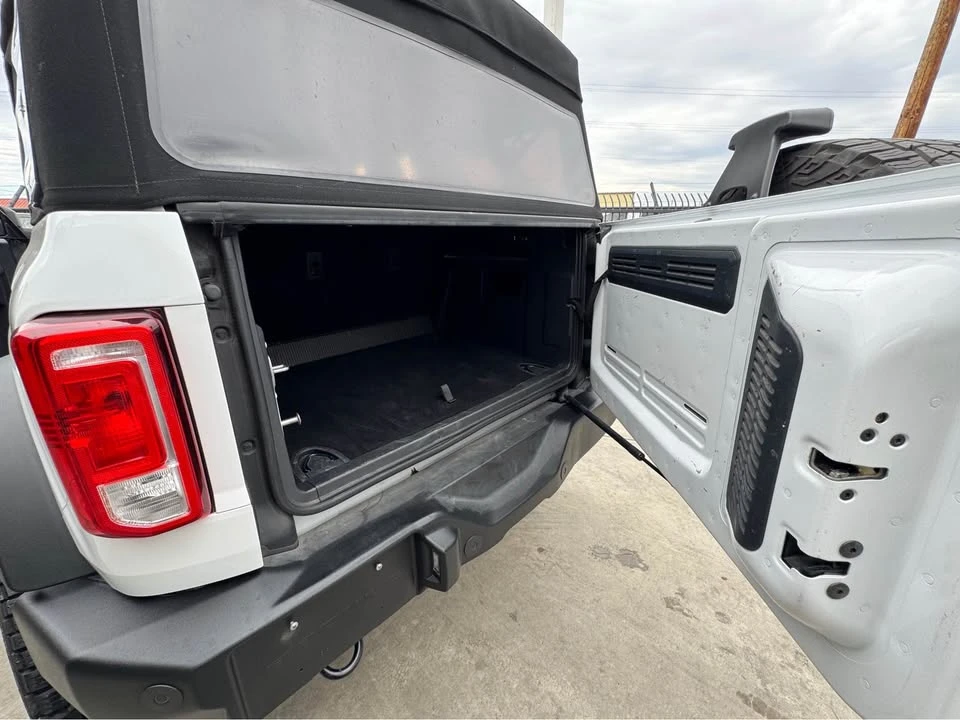 2022 Ford Bronco 6th Gen - Image 9 of 15