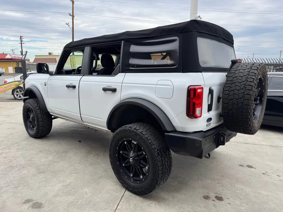 2022 Ford Bronco 6th Gen - Image 11 of 15