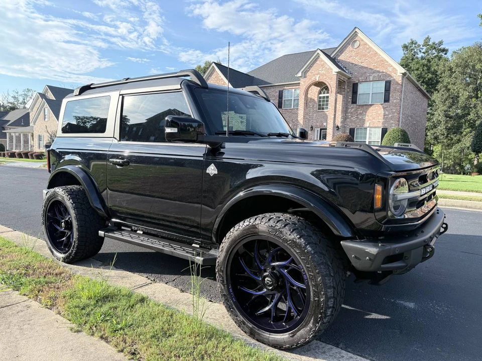 2022 Ford Bronco 6th Gen - Image 2 of 24