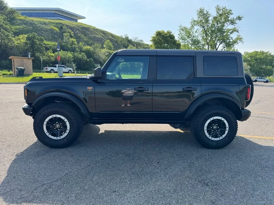 2022 Ford Bronco 6th Gen - Image 5 of 14