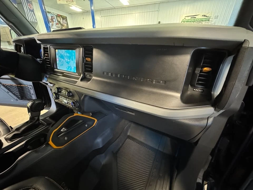 2022 Ford Bronco 6th Gen - Image 13 of 14