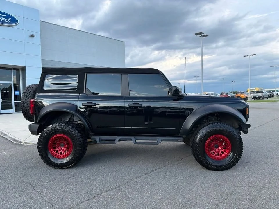2022 Ford Bronco 6th Gen - Image 2 of 18