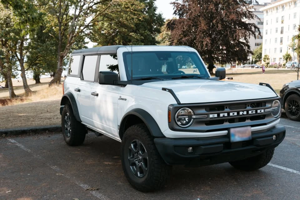 2022 Ford Bronco 6th Gen - Image 3 of 13