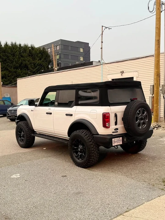 2022 Ford Bronco 6th Gen - Image 14 of 14