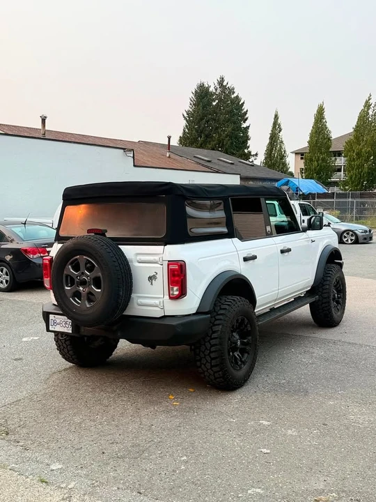 2022 Ford Bronco 6th Gen - Image 13 of 14