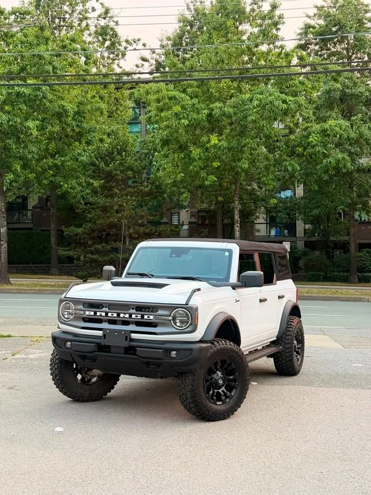 2022 Ford Bronco 6th Gen - Image 11 of 14