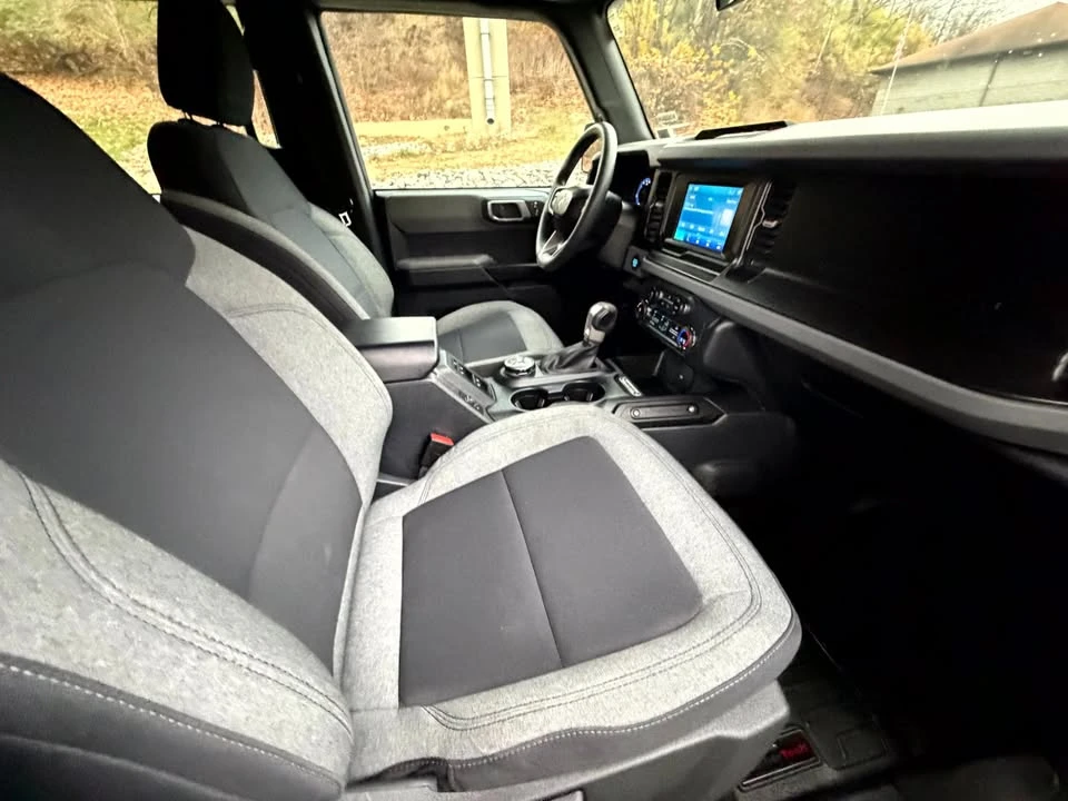 2022 Ford Bronco 6th Gen - Image 18 of 19
