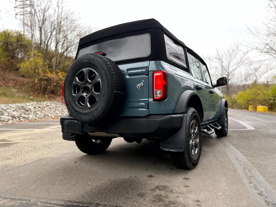 2022 Ford Bronco 6th Gen - Image 9 of 19