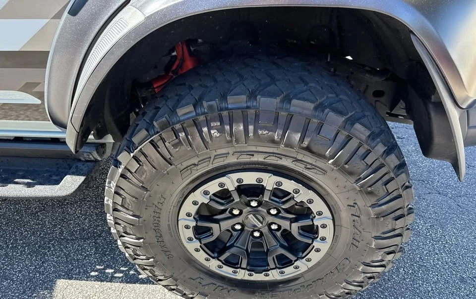 2022 Ford Bronco Raptor 6th Gen - Image 18 of 20