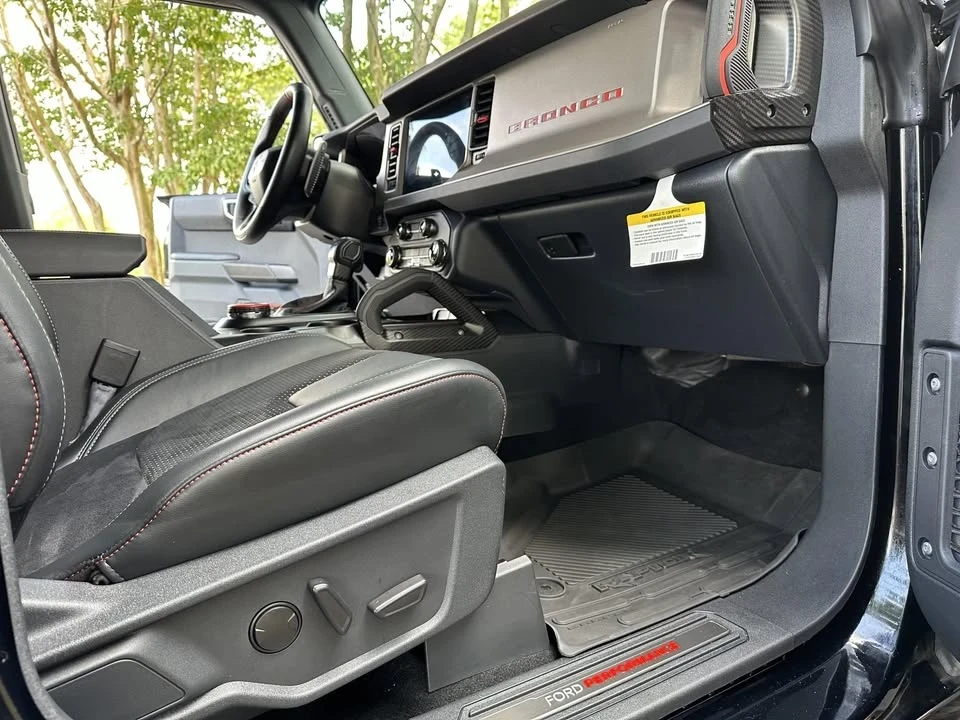 2022 Ford Bronco Raptor 6th Gen - Image 9 of 12