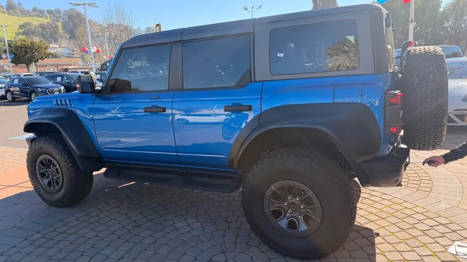 2022 Ford Bronco Raptor 6th Gen - Image 3 of 11