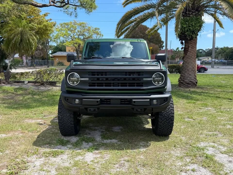 2022 Ford Bronco 6th Gen - Image 2 of 15