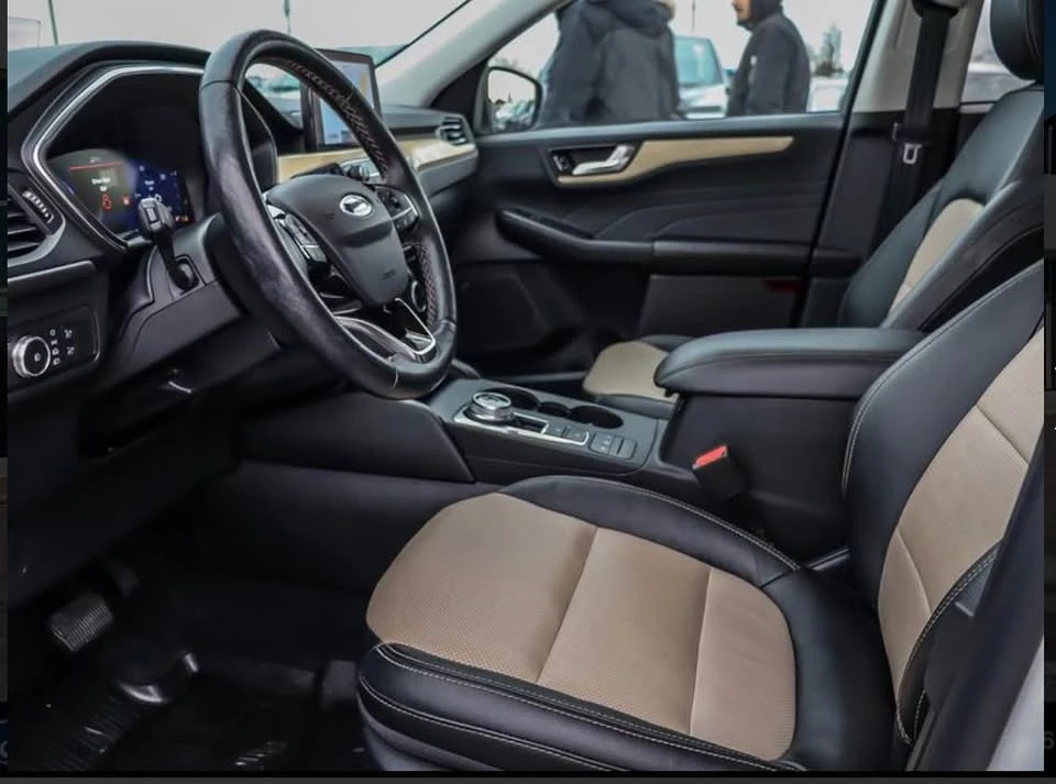 2022 Ford Escape - Image 9 of 15