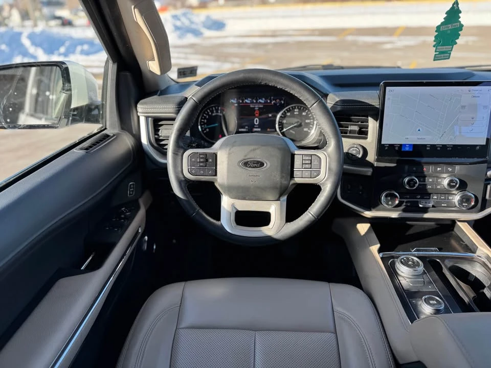 2022 Ford Expedition 4th Gen - Image 15 of 18