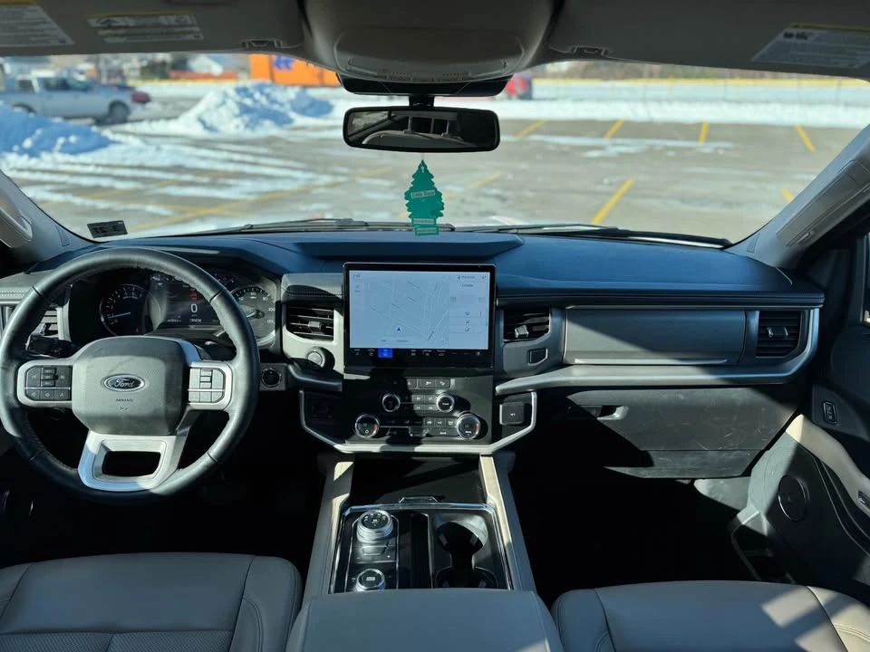 2022 Ford Expedition 4th Gen - Image 11 of 18