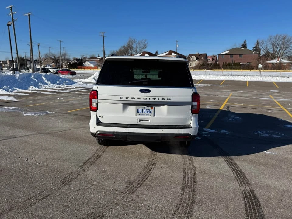2022 Ford Expedition 4th Gen - Image 5 of 18