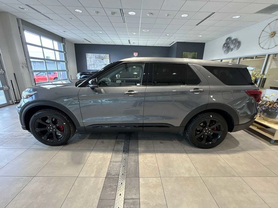 2022 Ford Explorer 6th Gen - Image 6 of 10
