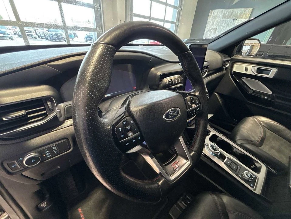 2022 Ford Explorer 6th Gen - Image 9 of 10