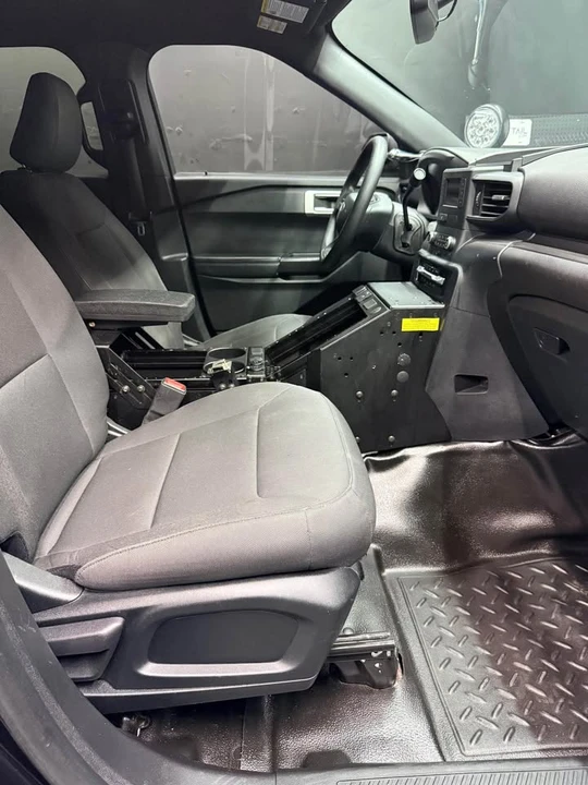 2022 Ford Explorer 6th Gen - Image 9 of 20