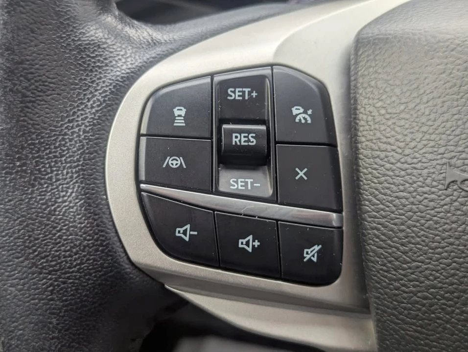 2022 Ford Explorer 6th Gen - Image 16 of 20