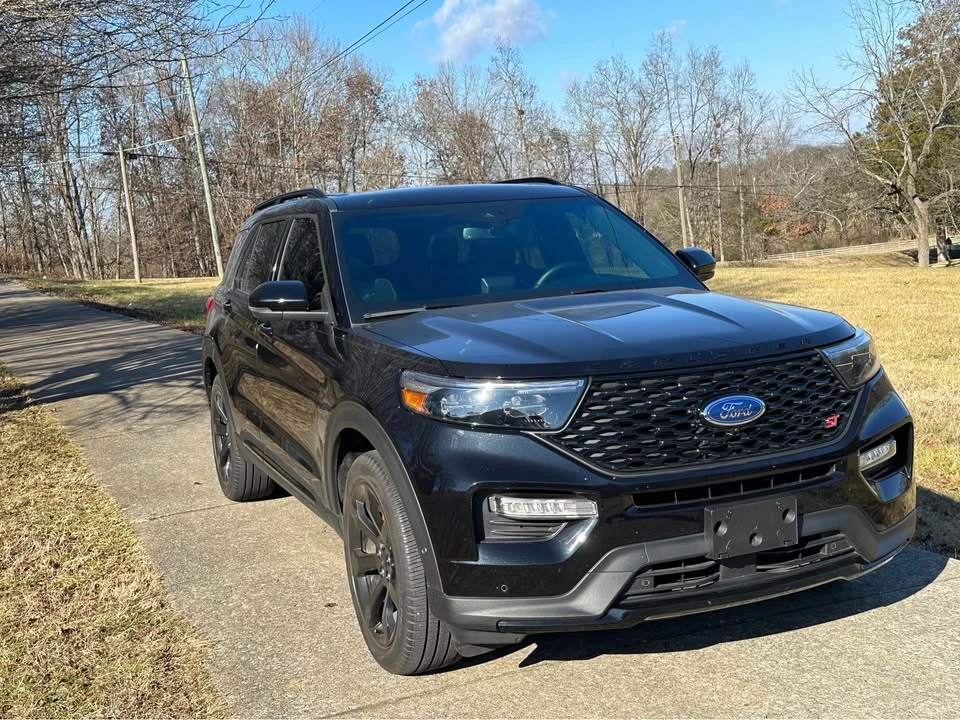 2022 Ford Explorer 6th Gen - Image 2 of 16