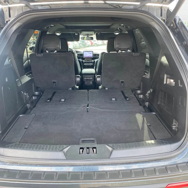 2022 Ford Explorer 6th Gen - Image 17 of 19
