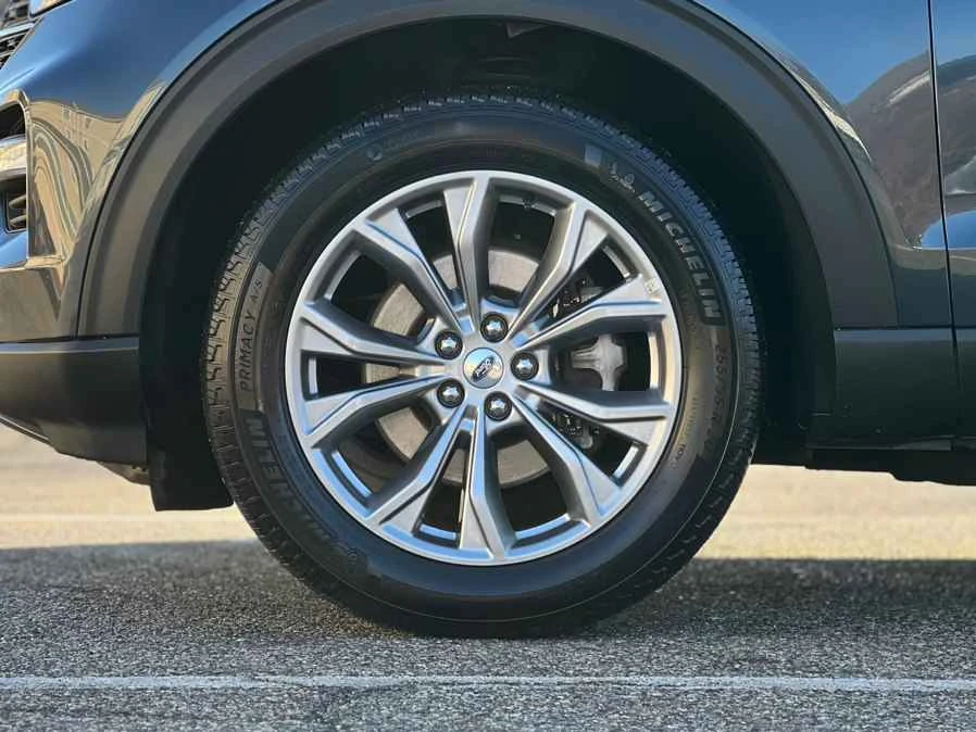 2022 Ford Explorer 6th Gen - Image 19 of 20