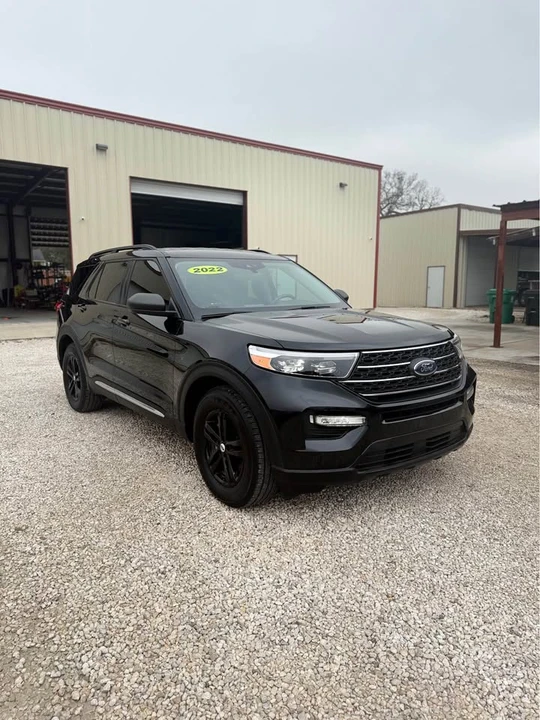 2022 Ford Explorer 6th Gen - Image 9 of 15