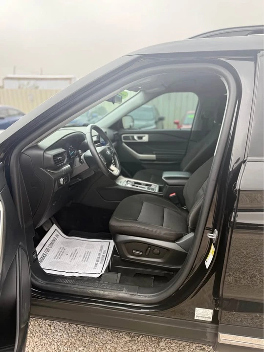 2022 Ford Explorer 6th Gen - Image 10 of 15
