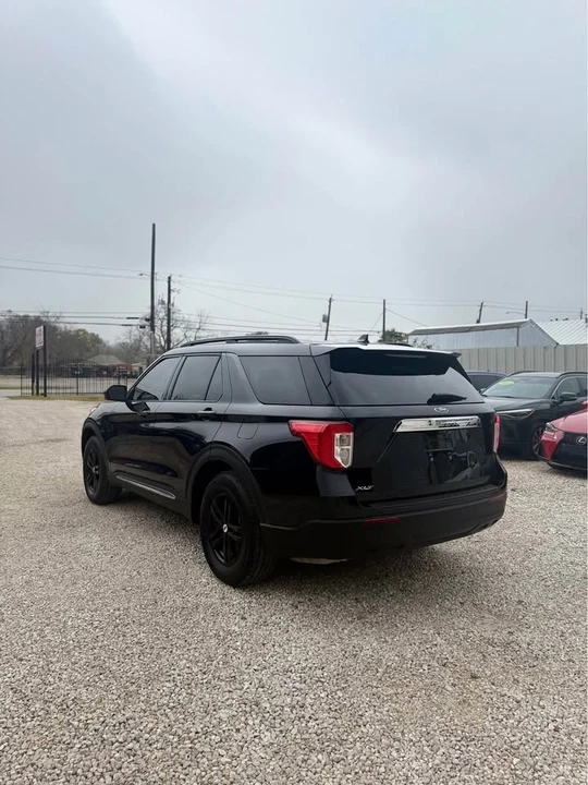 2022 Ford Explorer 6th Gen - Image 4 of 15