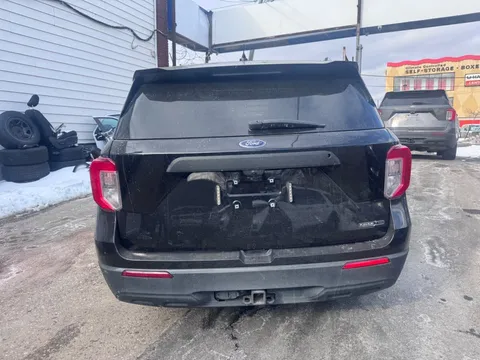 2022 Ford Explorer 6th Gen - Image 4 of 13