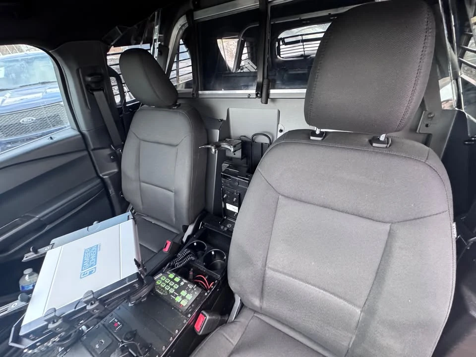 2022 Ford Explorer 6th Gen - Image 10 of 13